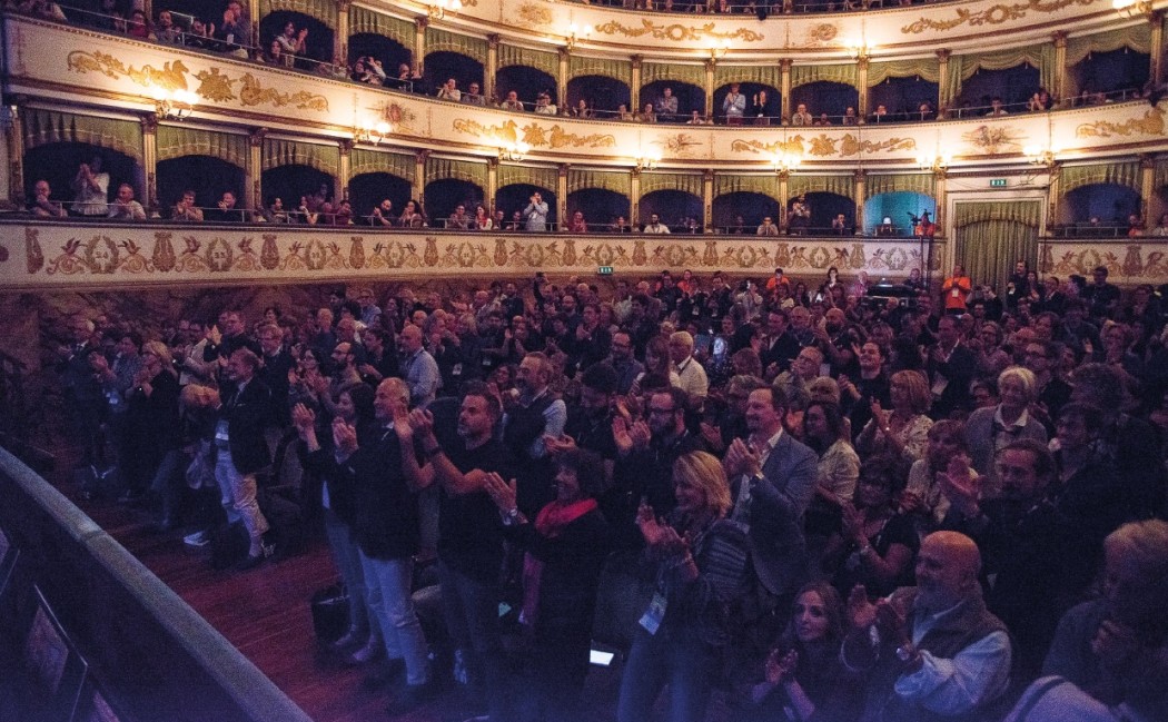 AAA Soci attivi cercansi