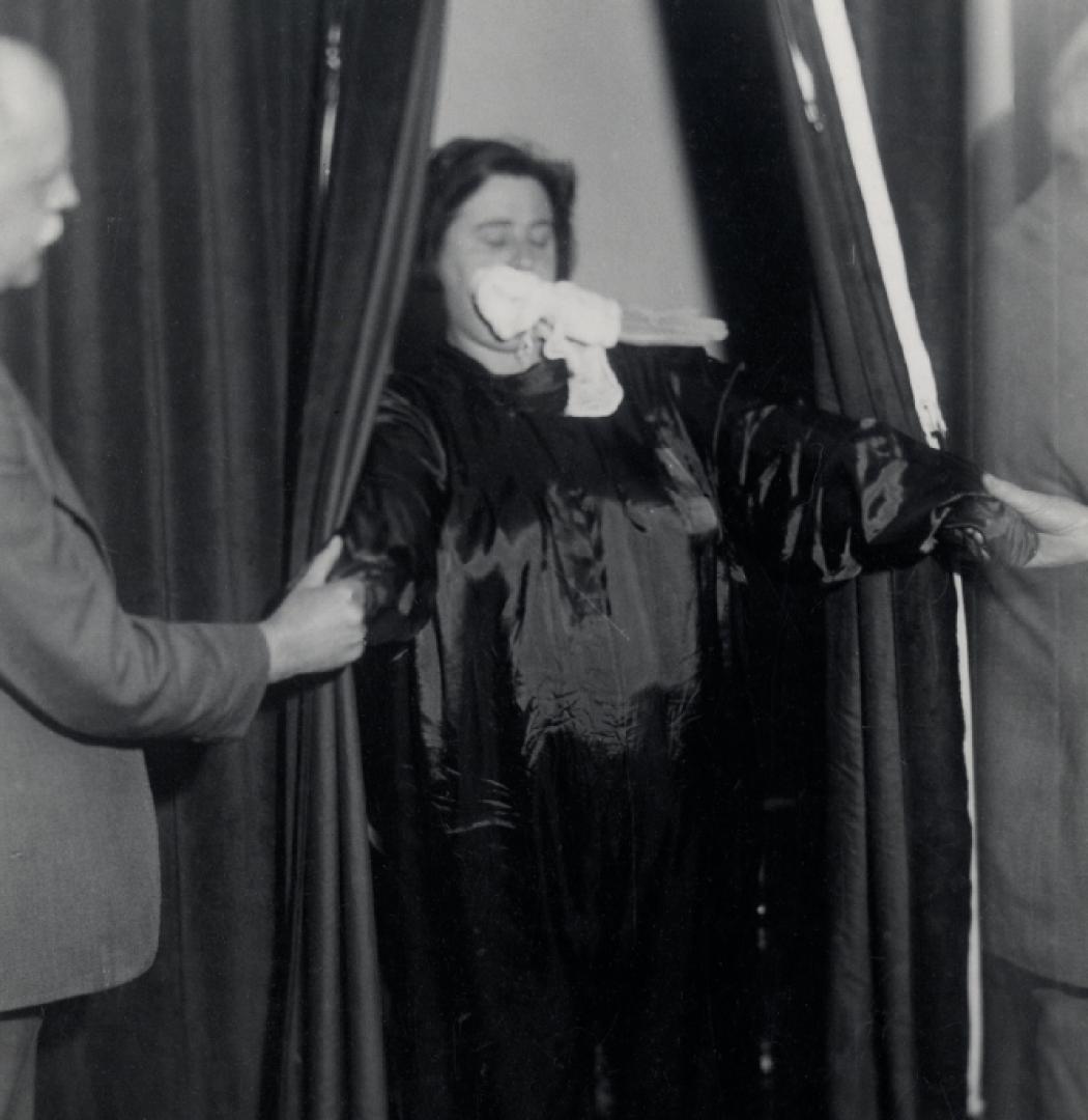 Medium, spia o...? Il caso di Helen Duncan